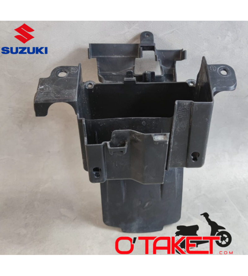 Support batterie SFV 650 Gladius origine SUZUKI Accueil sur le site du spécialiste des deux roues O-TAKET.COM