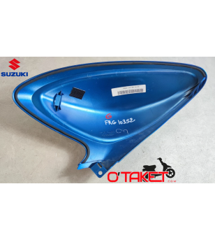 Flanc de réservoir gauche SFV 650 Gladius origine SUZUKI Accueil sur le site du spécialiste des deux roues O-TAKET.COM