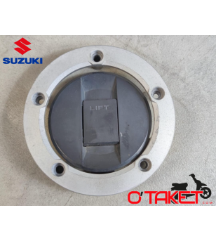 Platine/Bouchon de réservoir essence SFV 650 Gladius origine SUZUKI Accueil sur le site du spécialiste des deux roues O-TAKET...