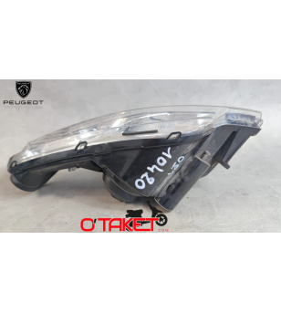 Optique avant droit Satelis/Satelis Compressor/Satelis Rs origine PEUGEOT 125