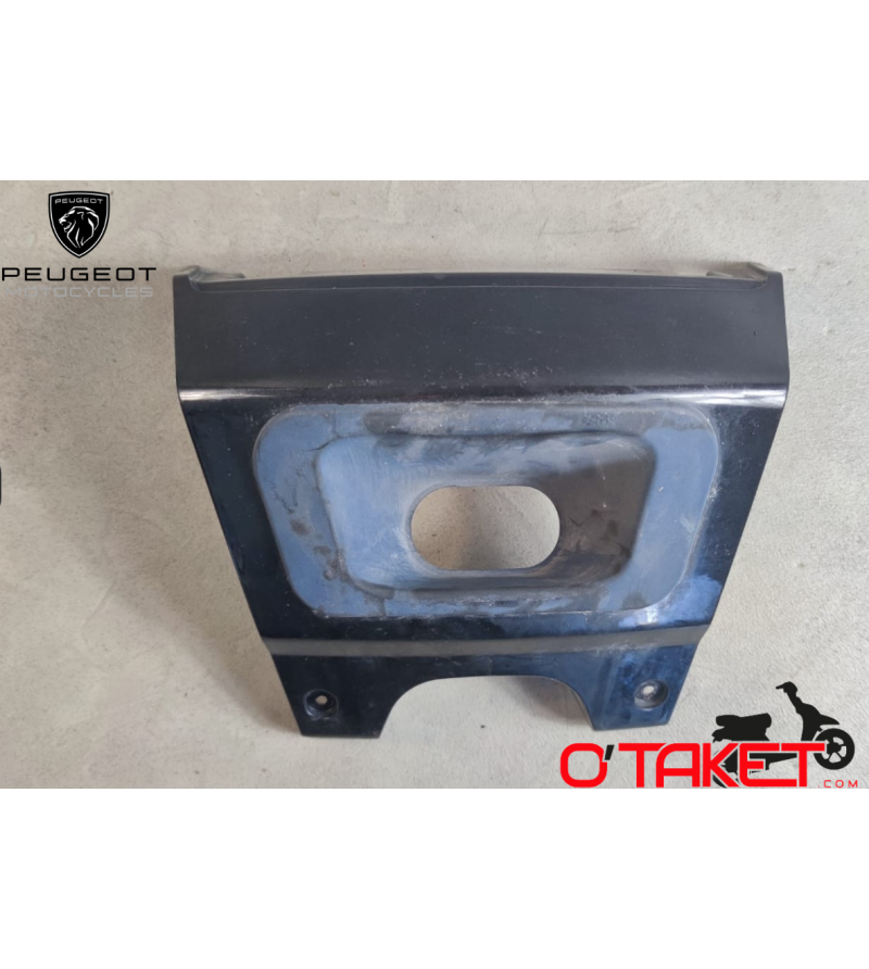 Cache/Jonction arrière Satelis Compressor origine PEUGEOT 125 (emplacement anti-vol) Accueil sur le site du spécialiste des d... Cache/Jonction arrière Satelis Compressor origine PEUGEOT 125 (emplacement anti-vol) Accueil sur le site du spécialiste des d...
