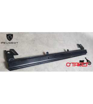 Support de carénage avant Satelis/Satelis Compressor origine PEUGEOT 125/250/400/500 Accueil sur le site du spécialiste des d...