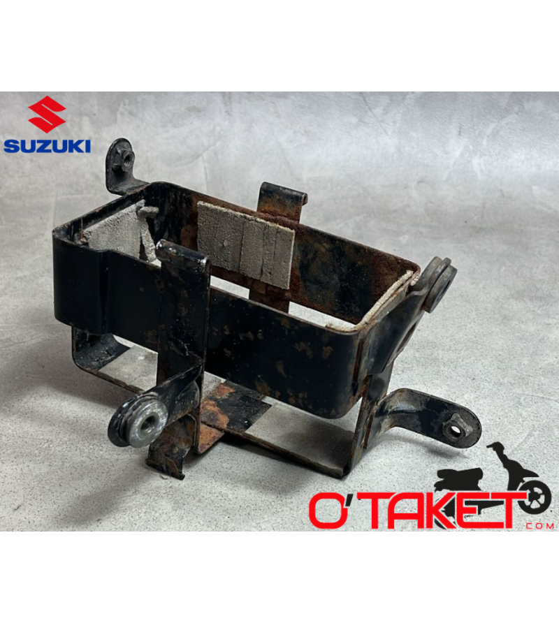 Support/Bac à batterie DR/DF origine SUZUKI 125/200 Accueil sur le site du spécialiste des deux roues O-TAKET.COM