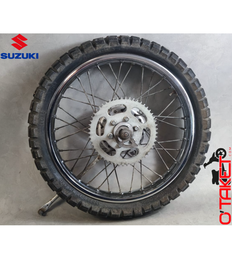Roue/Jante arrière 18" DR/DF origine SUZUKI 125 Accueil sur le site du spécialiste des deux roues O-TAKET.COM Roue/Jante arrière 18" DR/DF origine SUZUKI 125 Accueil sur le site du spécialiste des deux roues O-TAKET.COM
