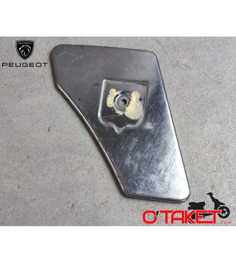 Cache boite à outils droit 103 SP/MVL/VOGUE... origine PEUGEOT Accueil sur le site du spécialiste des deux roues O-TAKET.COM Cache boite à outils droit 103 SP/MVL/VOGUE... origine PEUGEOT Accueil sur le site du spécialiste des deux roues O-TAKET.COM