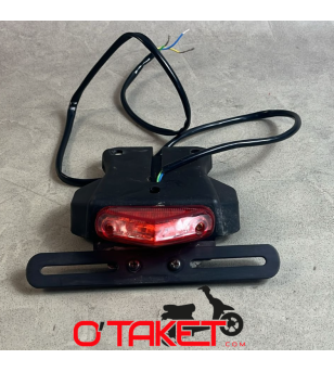 Support de plaque avec feu arrière 50 à boîte UNIVERSEL Accueil sur le site du spécialiste des deux roues O-TAKET.COM