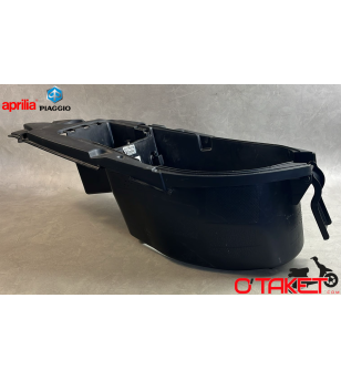 Coffre de selle SR Motard/Typhoon origine APRILIA/PIAGGIO 50 2T Accueil sur le site du spécialiste des deux roues O-TAKET.COM