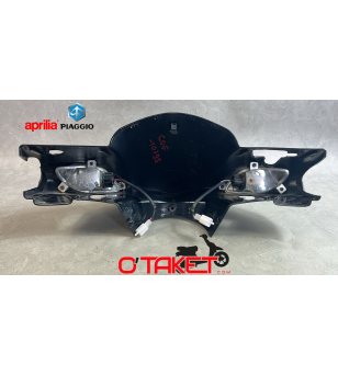 Couvre/Cache guidon avant SR Motard/Typhoon origine APRILIA/PIAGGIO 50 2T Accueil sur le site du spécialiste des deux roues O...