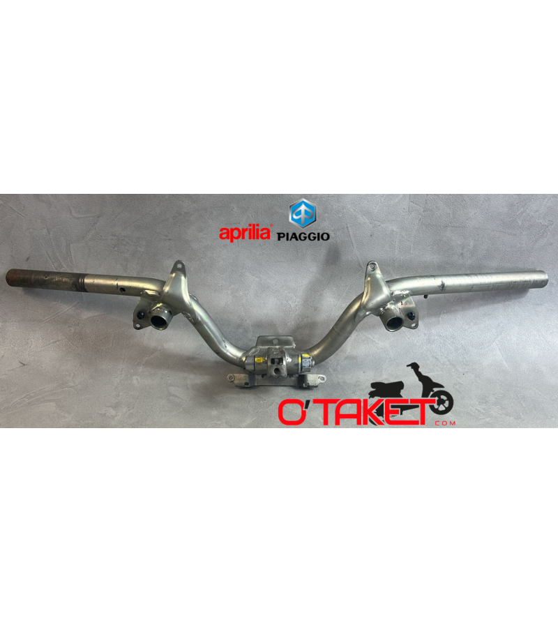 Guidon SR Motard/Typhoon origine APRILIA/PIAGGIO 50/160 2T Accueil sur le site du spécialiste des deux roues O-TAKET.COM Guidon SR Motard/Typhoon origine APRILIA/PIAGGIO 50/160 2T Accueil sur le site du spécialiste des deux roues O-TAKET.COM