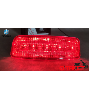Feu arrière central X9/X9 Evolution origine PIAGGIO Accueil sur le site du spécialiste des deux roues O-TAKET.COM