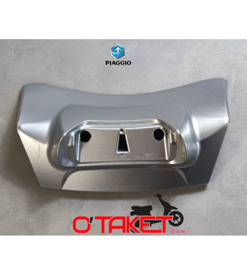 Cache carénage/Jonction de coque arrière MP3 origine PIAGGIO Accueil sur le site du spécialiste des deux roues O-TAKET.COM