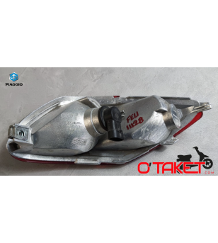 Feu arrière gauche MP3 origine PIAGGIO Accueil sur le site du spécialiste des deux roues O-TAKET.COM