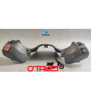 Couvre guidon intérieur X9/X9 EVO/X8 origine PIAGGIO Accueil sur le site du spécialiste des deux roues O-TAKET.COM