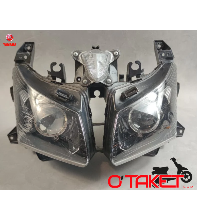 Optique avant T-MAX origine YAMAHA 530 Accueil sur le site du spécialiste des deux roues O-TAKET.COM
