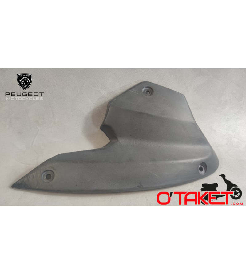 Cache latéral avant gauche Kisbee Streetzone origine PEUGEOT Accueil sur le site du spécialiste des deux roues O-TAKET.COM Cache latéral avant gauche Kisbee Streetzone origine PEUGEOT Accueil sur le site du spécialiste des deux roues O-TAKET.COM