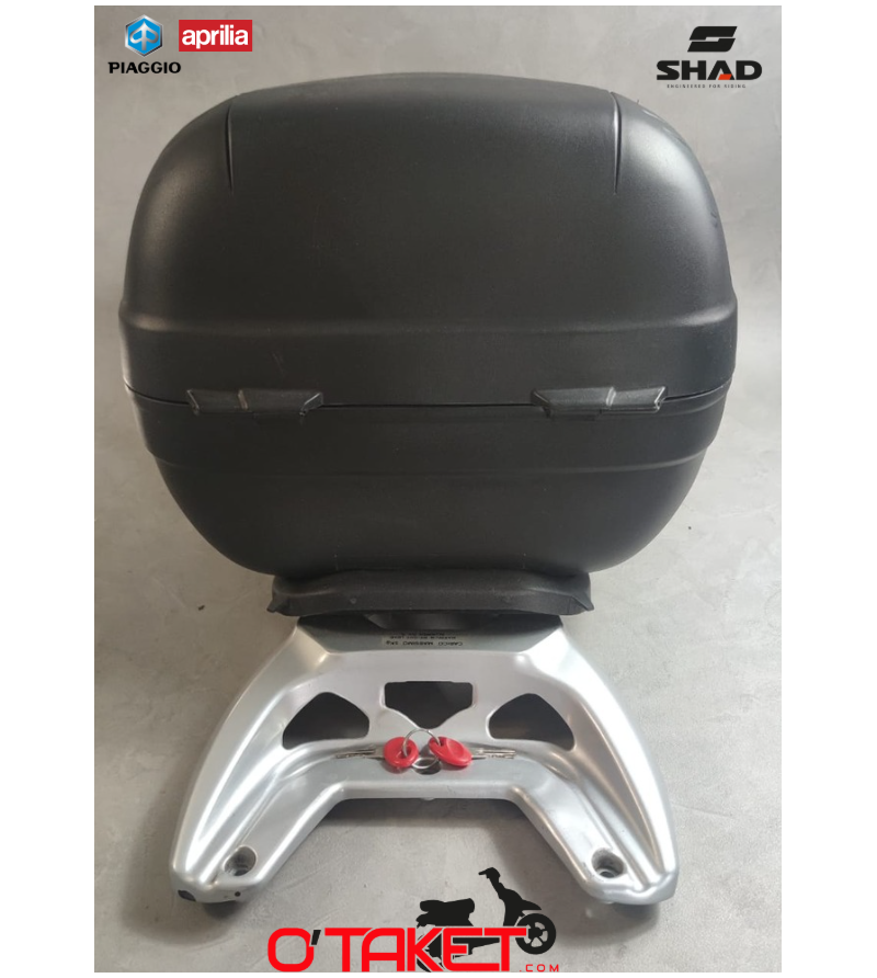 Top case avec son support SHAD + poignée de maintien Typhoon/SR origine PIAGGIO/APRILIA Accueil sur le site du spécialiste de... Top case avec son support SHAD + poignée de maintien Typhoon/SR origine PIAGGIO/APRILIA Accueil sur le site du spécialiste de...