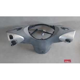 Cache guidon intérieur Ovetto/Neo's origine MBK/YAMAHA Carrosseries sur le site du spécialiste des deux roues O-TAKET.COM