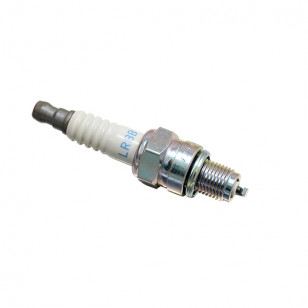 BOUGIE NGK LR8B CYCLO/SOLEX sur le site du spécialiste des deux roues O-TAKET.COM