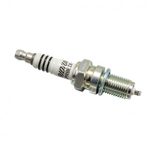 BOUGIE NGK DPR8EIX-9 CYCLO/SOLEX sur le site du spécialiste des deux roues O-TAKET.COM