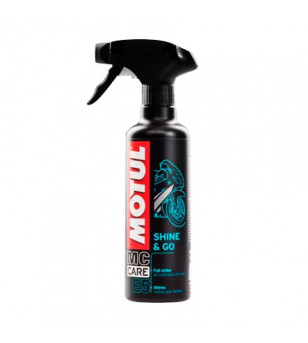 NETTOYANT PLASTIQUE MOTO/SCOOTER MOTUL E5 SHINE & GO (PULVERISATEUR 400ML)