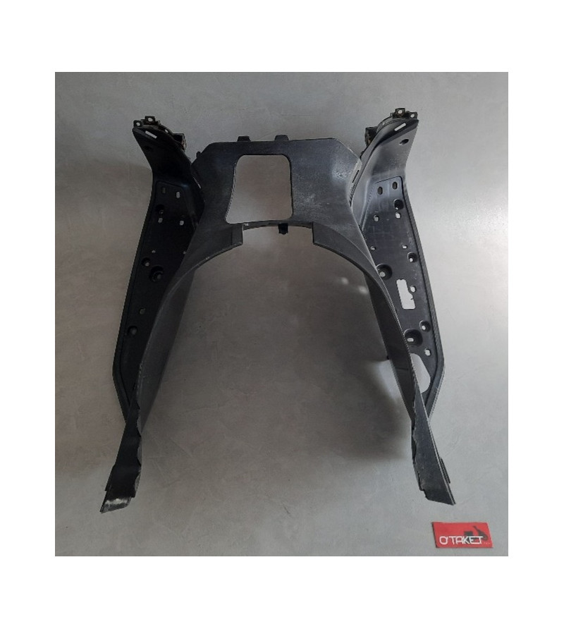 Marche pieds X-MAX/SKYCRUISER origine MBK/YAMAHA Carrosseries sur le site du spécialiste des deux roues O-TAKET.COM