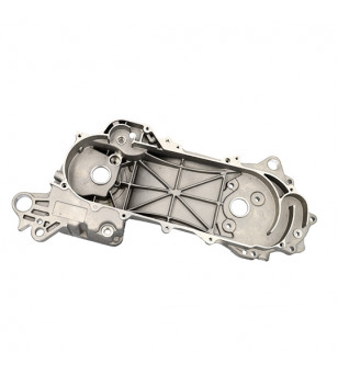 CARTER MOTEUR GAUCHE SCOOTER ADAPT. PEUGEOT KISBEE 4 TEMPS/VCLIC SCOOTER sur le site du spécialiste des deux roues O-TAKET.COM