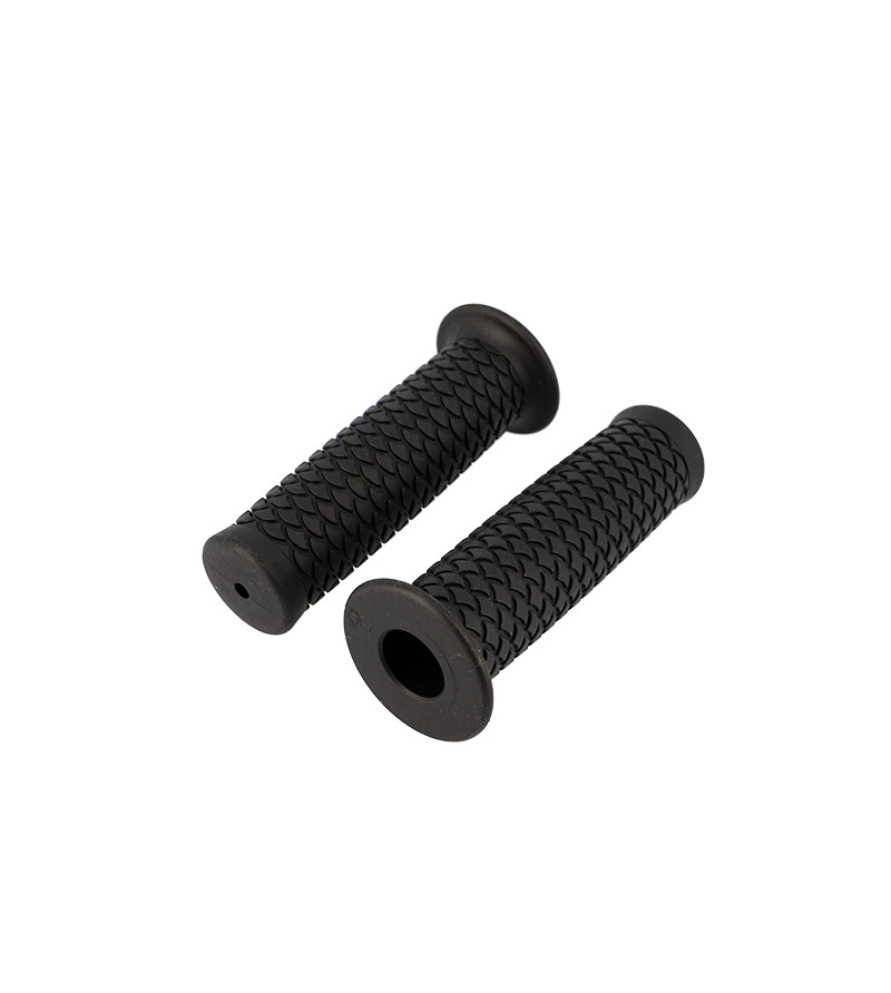 REVETEMENT/POIGNEE BLACKWAY STRATFORD NOIR (PR) - 124MM SCOOTER sur le site du spécialiste des deux roues O-TAKET.COM