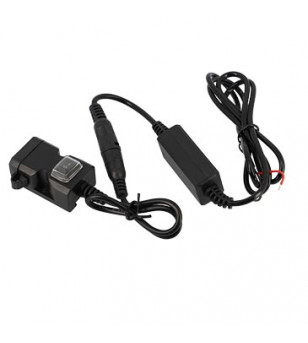 PRISE CHARGEUR BLACKWAY USB (5V-2.1A/5V- 1A) AVEC INTERRUPTEUR SCOOTER sur le site du spécialiste des deux roues O-TAKET.COM