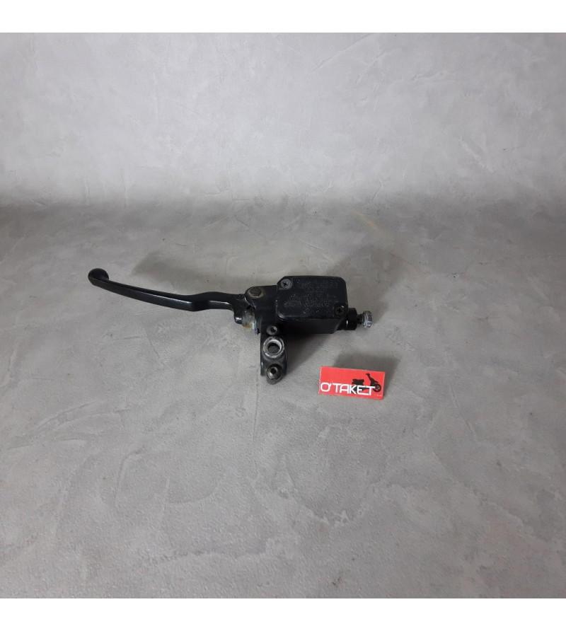 Maître cylindre gauche Beverly/Carnaby/Nexus/Fuoco/DNA origine PIAGGIO/GILERA Accueil sur le site du spécialiste des deux rou... Maître cylindre gauche Beverly/Carnaby/Nexus/Fuoco/DNA origine PIAGGIO/GILERA Accueil sur le site du spécialiste des deux rou...