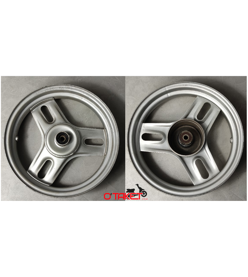 Jante avant acier ST 50 origine PEUGEOT(H10"x2.15) Accueil sur le site du spécialiste des deux roues O-TAKET.COM Jante avant acier ST 50 origine PEUGEOT(H10"x2.15) Accueil sur le site du spécialiste des deux roues O-TAKET.COM