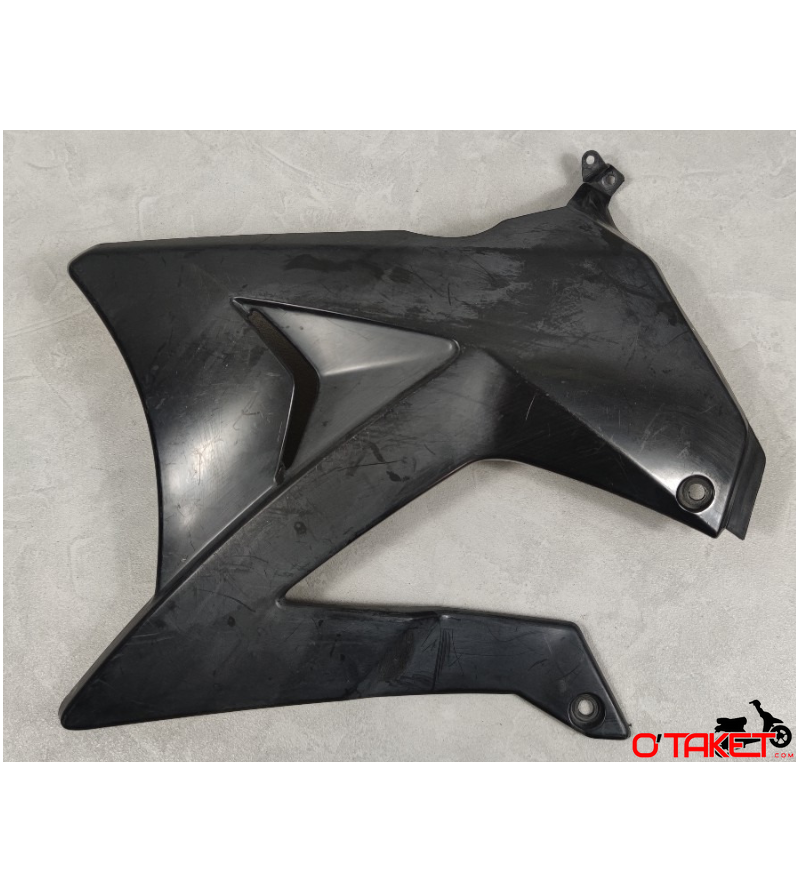 Carénage/ouïe de radiateur avant gauche Senda/RCR/SMT origine DERBI/GILERA Accueil sur le site du spécialiste des deux roues ... Carénage/ouïe de radiateur avant gauche Senda/RCR/SMT origine DERBI/GILERA Accueil sur le site du spécialiste des deux roues ...
