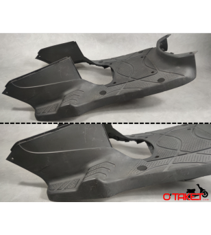 Marche pieds avec sa trappe batterie origine SYM Orbit 4T Accueil sur le site du spécialiste des deux roues O-TAKET.COM
