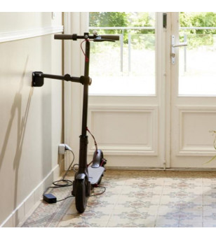 SUPPORT VELO/TROTTINETTE MURAL MOTTEZ RABATTABLE ATELIER sur le site du spécialiste des deux roues O-TAKET.COM