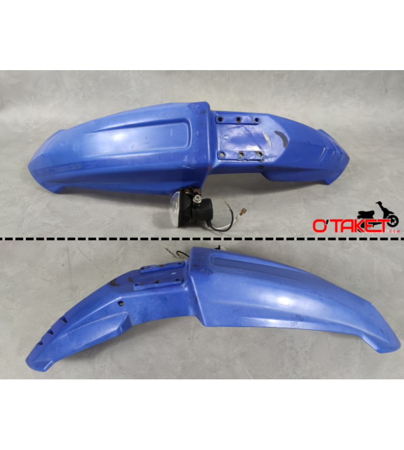 Garde boue avant + feu éclairage adaptable universel 50/125 Accueil sur le site du spécialiste des deux roues O-TAKET.COM