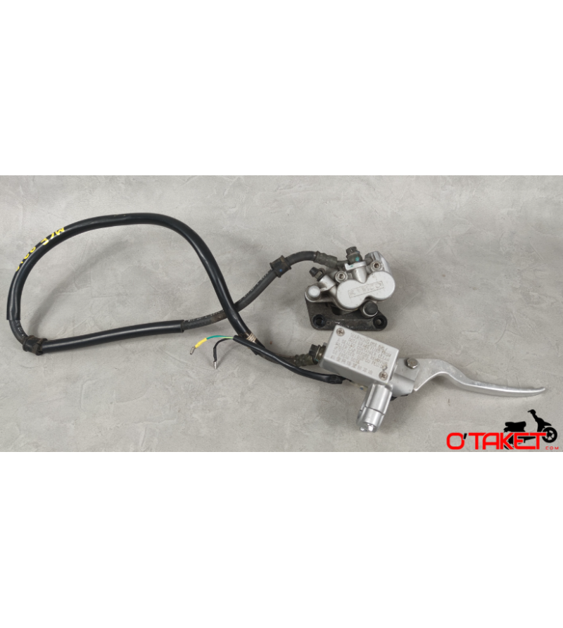 Maître cylindre + étrier de frein avant Agility origine KYMCO 10/12" 50/125 Accueil sur le site du spécialiste des deux roues... Maître cylindre + étrier de frein avant Agility origine KYMCO 10/12" 50/125 Accueil sur le site du spécialiste des deux roues...