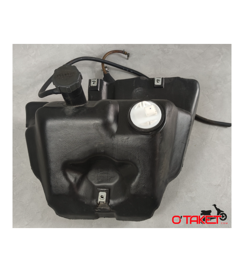 Réservoir essence LX/LXV/S origine VESPA 50/125/150 Accueil sur le site du spécialiste des deux roues O-TAKET.COM Réservoir essence LX/LXV/S origine VESPA 50/125/150 Accueil sur le site du spécialiste des deux roues O-TAKET.COM