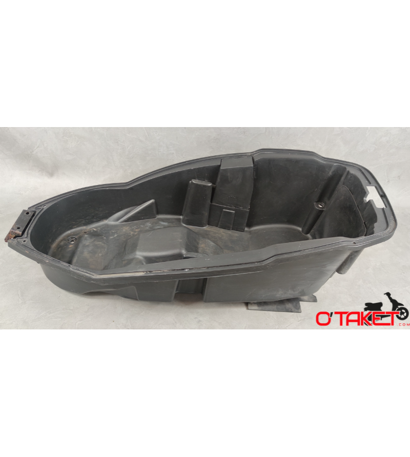 Coffre de selle Citystar origine PEUGEOT 50/125/200 2T/4T Accueil sur le site du spécialiste des deux roues O-TAKET.COM Coffre de selle Citystar origine PEUGEOT 50/125/200 2T/4T Accueil sur le site du spécialiste des deux roues O-TAKET.COM