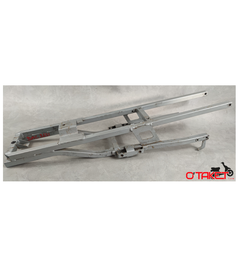 Cadre/boucle arrière RS/GPR/Nude/Replica/Racing origine APRILIA/DERBI 50/125 2T Accueil sur le site du spécialiste des deux r...