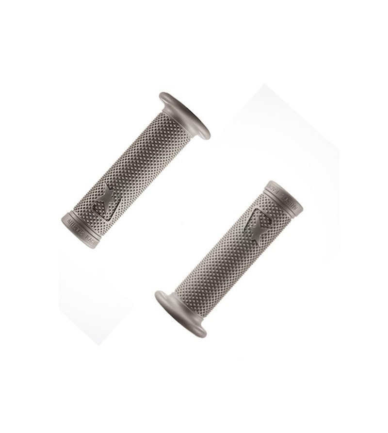 REVETEMENT/POIGNEE ARIETE ARIES GRIS CLAIR SUPERSOFT (PR) - 125MM - DEBOUCHE POUR EMBOUT SCOOTER sur le site du spécialiste d...