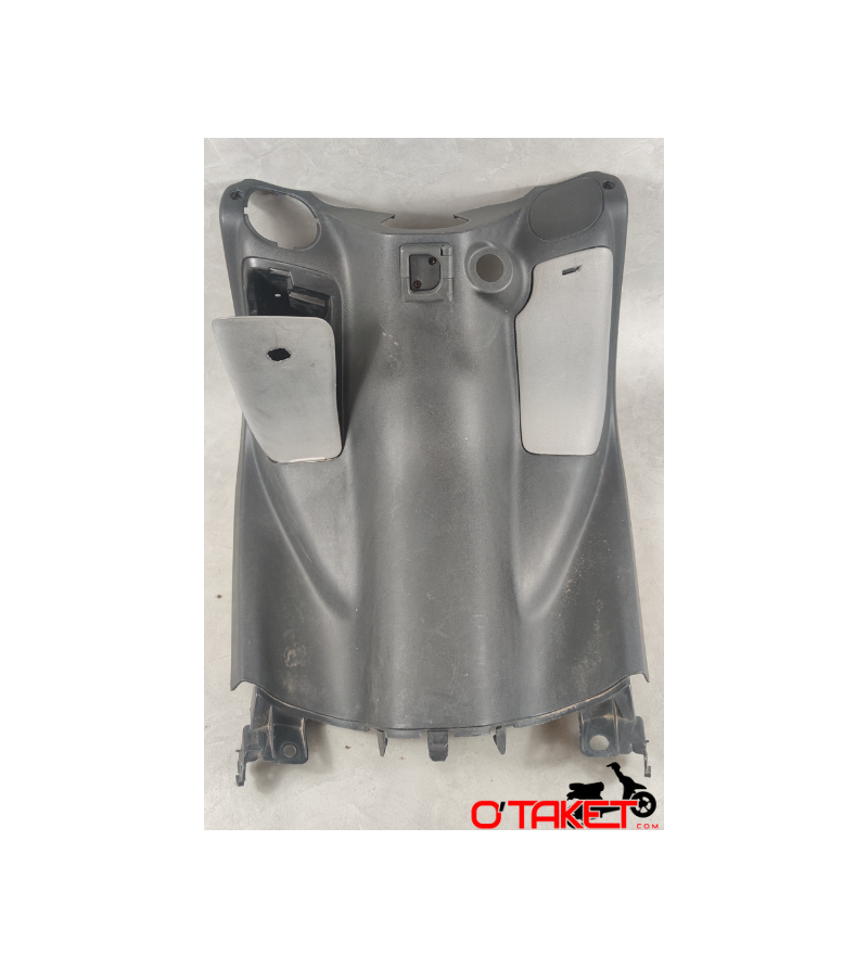 Tablier intérieur Elystar/Elyseo origine PEUGEOT 50/125/150 2T, 4T Accueil sur le site du spécialiste des deux roues O-TAKET.COM Tablier intérieur Elystar/Elyseo origine PEUGEOT 50/125/150 2T, 4T Accueil sur le site du spécialiste des deux roues O-TAKET.COM
