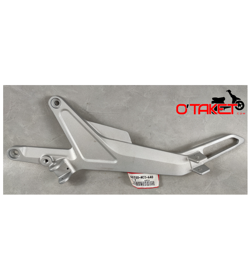 Platine de repose pied gauche CB Hornet origine HONDA Accueil sur le site du spécialiste des deux roues O-TAKET.COM