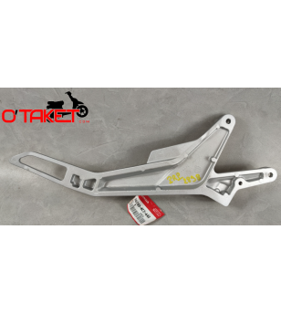 Platine de repose pied gauche CB Hornet origine HONDA Accueil sur le site du spécialiste des deux roues O-TAKET.COM