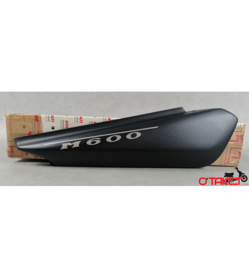 Cache latéral droit Monster origine DUCATI Accueil sur le site du spécialiste des deux roues O-TAKET.COM Cache latéral droit Monster origine DUCATI Accueil sur le site du spécialiste des deux roues O-TAKET.COM