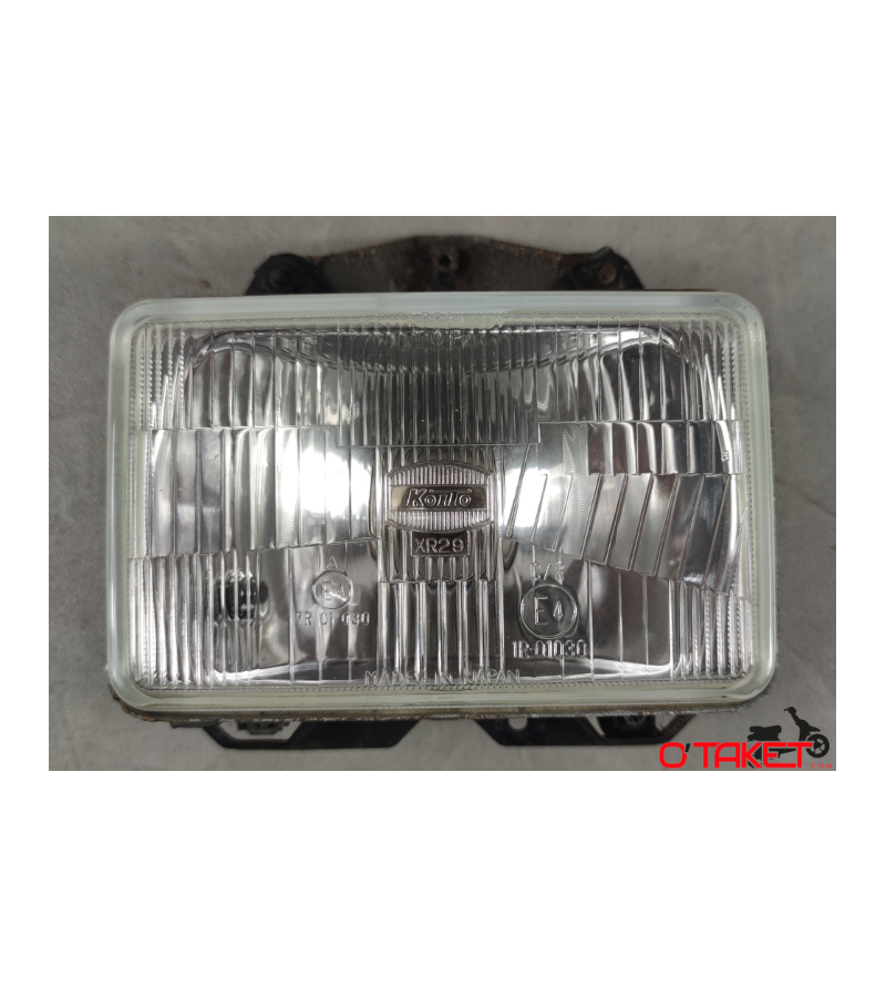 Optique avant (Kioto) Beluga origine YAMAHA 125 Accueil sur le site du spécialiste des deux roues O-TAKET.COM Optique avant (Kioto) Beluga origine YAMAHA 125 Accueil sur le site du spécialiste des deux roues O-TAKET.COM