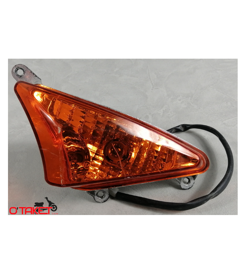 Clignotant avant gauche scooter chinois 4T ( ARDILA) Accueil sur le site du spécialiste des deux roues O-TAKET.COM Clignotant avant gauche scooter chinois 4T ( ARDILA) Accueil sur le site du spécialiste des deux roues O-TAKET.COM