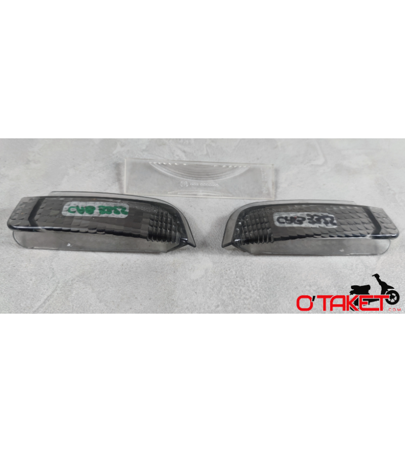 Lot cabochons clignotants et plaque feu arrière SV/ST origine PEUGEOT 80/125 Accueil sur le site du spécialiste des deux roue... Lot cabochons clignotants et plaque feu arrière SV/ST origine PEUGEOT 80/125 Accueil sur le site du spécialiste des deux roue...