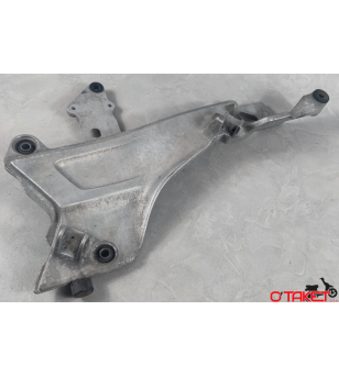 Platine/support de repose pied gauche ST Pan European 1100 origine HONDA Accueil sur le site du spécialiste des deux roues O-...