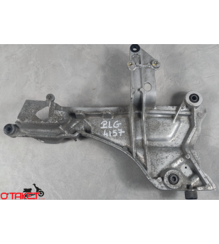 Platine/support de repose pied gauche ST Pan European 1100 origine HONDA Accueil sur le site du spécialiste des deux roues O-...