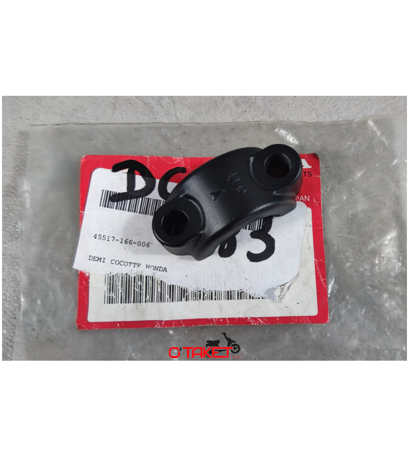 Demi cocotte CB/CR/XR origine HONDA Accueil sur le site du spécialiste des deux roues O-TAKET.COM Demi cocotte CB/CR/XR origine HONDA Accueil sur le site du spécialiste des deux roues O-TAKET.COM