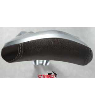 Dosseret passager X-MAX origine YAMAHA Accueil sur le site du spécialiste des deux roues O-TAKET.COM